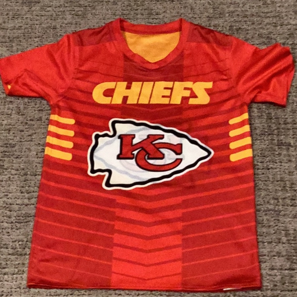 REVERSIBLE KC CHIEFS shirt